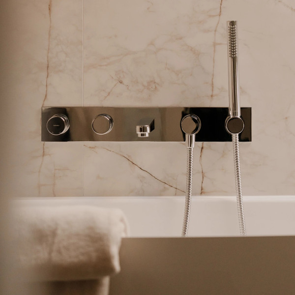 Baterie pentru cada si dus Omnires Contour CT8037-1CR